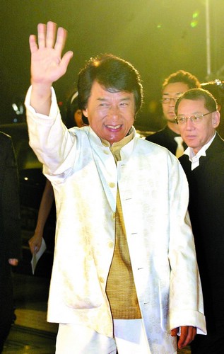 上海国际电影节落幕　巩俐爆乳性感亮相