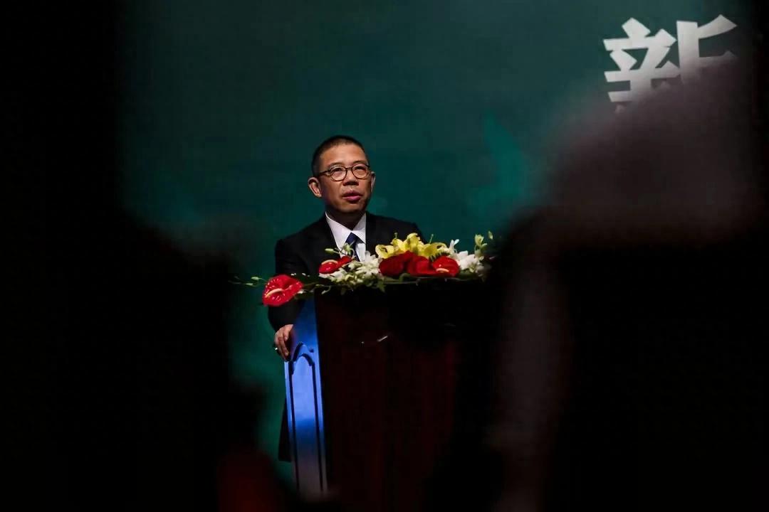 知名企业家钟睒睒经营遇困境：市场竞争、成本与需求变化的多重考验