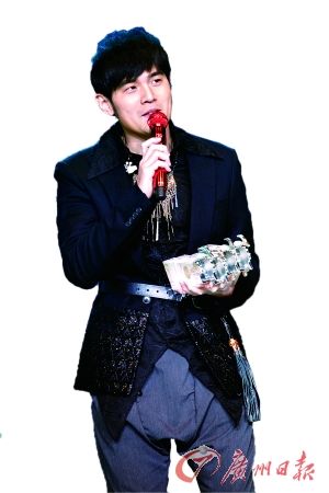 张杰在新歌中的深情演绎，打动每一个听众_张杰情歌盘点_张杰演唱的