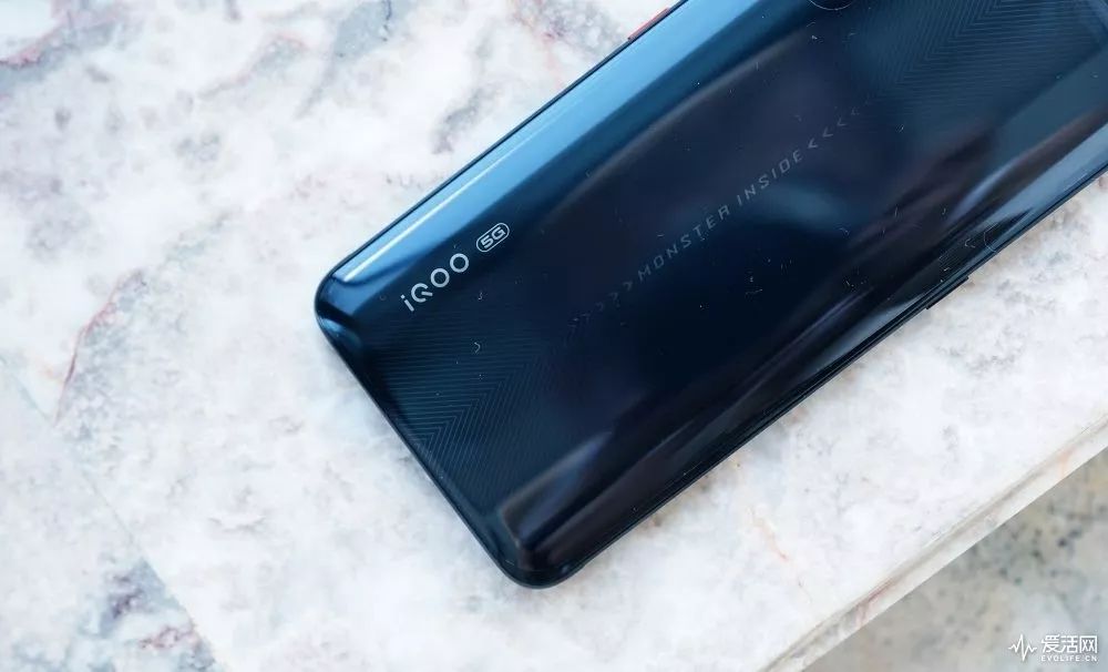 如何选择适合你的iQOO手机型号？_iqoo哪种型号性价比高_iqoo什么手机好