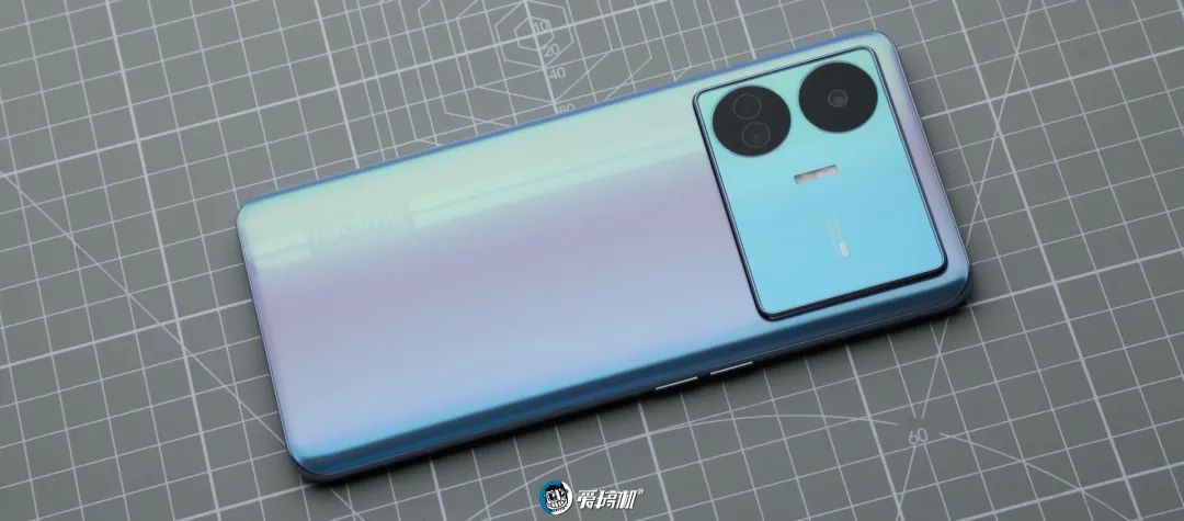 iqoo7拍照对比_iQOO与传统相机的对比评测_iqoo8拍照对比