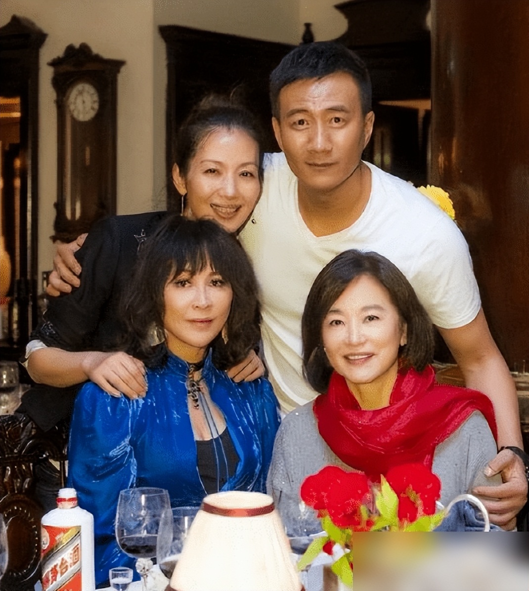 林青霞红毯视频_林青霞的时尚风格与红毯魅力_林青霞红裙