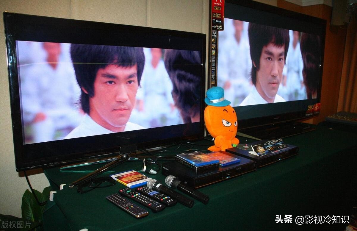 李小龙的著作与武术理论_武术著作李小龙理论解析_武术著作李小龙理论视频