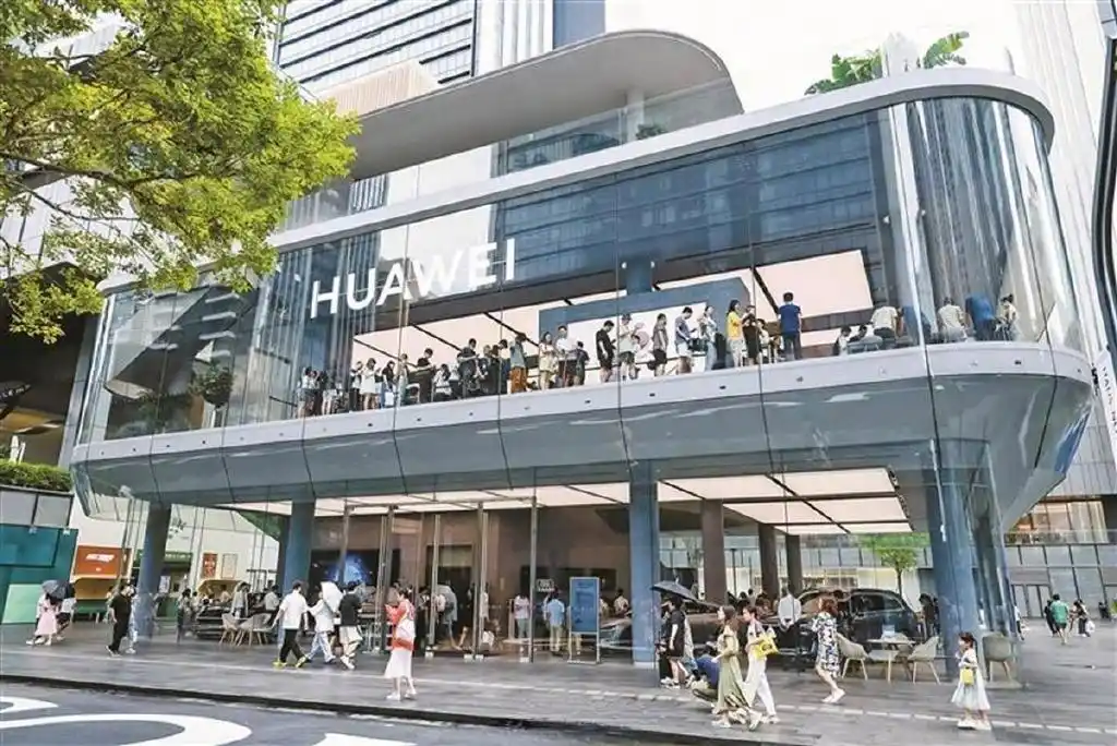 华为手机的品牌价值与消费信心_华为品牌信念_华为信用购机是什么意思