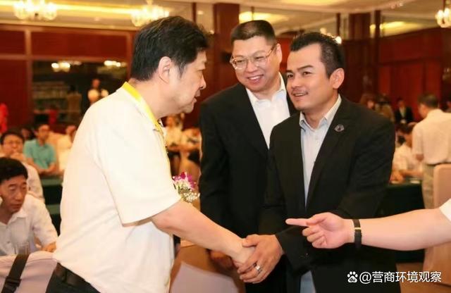 掌舵中国劳斯莱斯车主俱乐部的毛耀森何许人也？-有驾