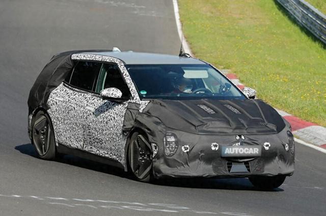 起亚EV4掀背版2026年震撼发布：电动化转型新里程碑