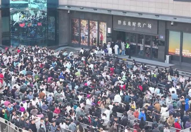 胖东来客户关系管理特色_胖东来：顾客是我们最重要的合作伙伴_胖东来是怎样服务顾客的
