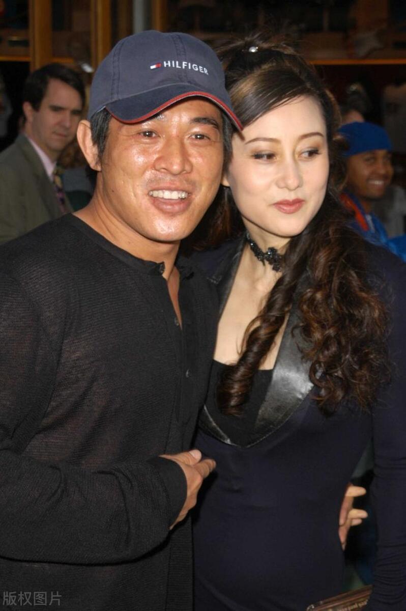 李连杰练武视频_李连杰的身体训练与武术技巧_李连杰练武术的视频