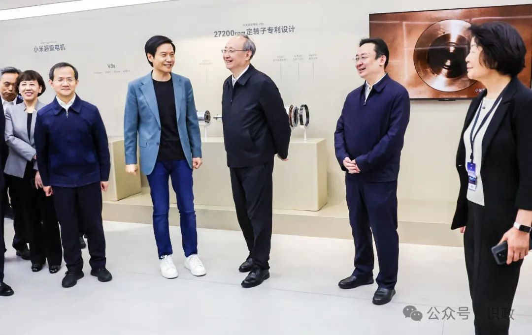 汽车的智能驾驶技术：未来的出行选择_智能驾驶汽车现状_智能驾驶汽车的发展趋势