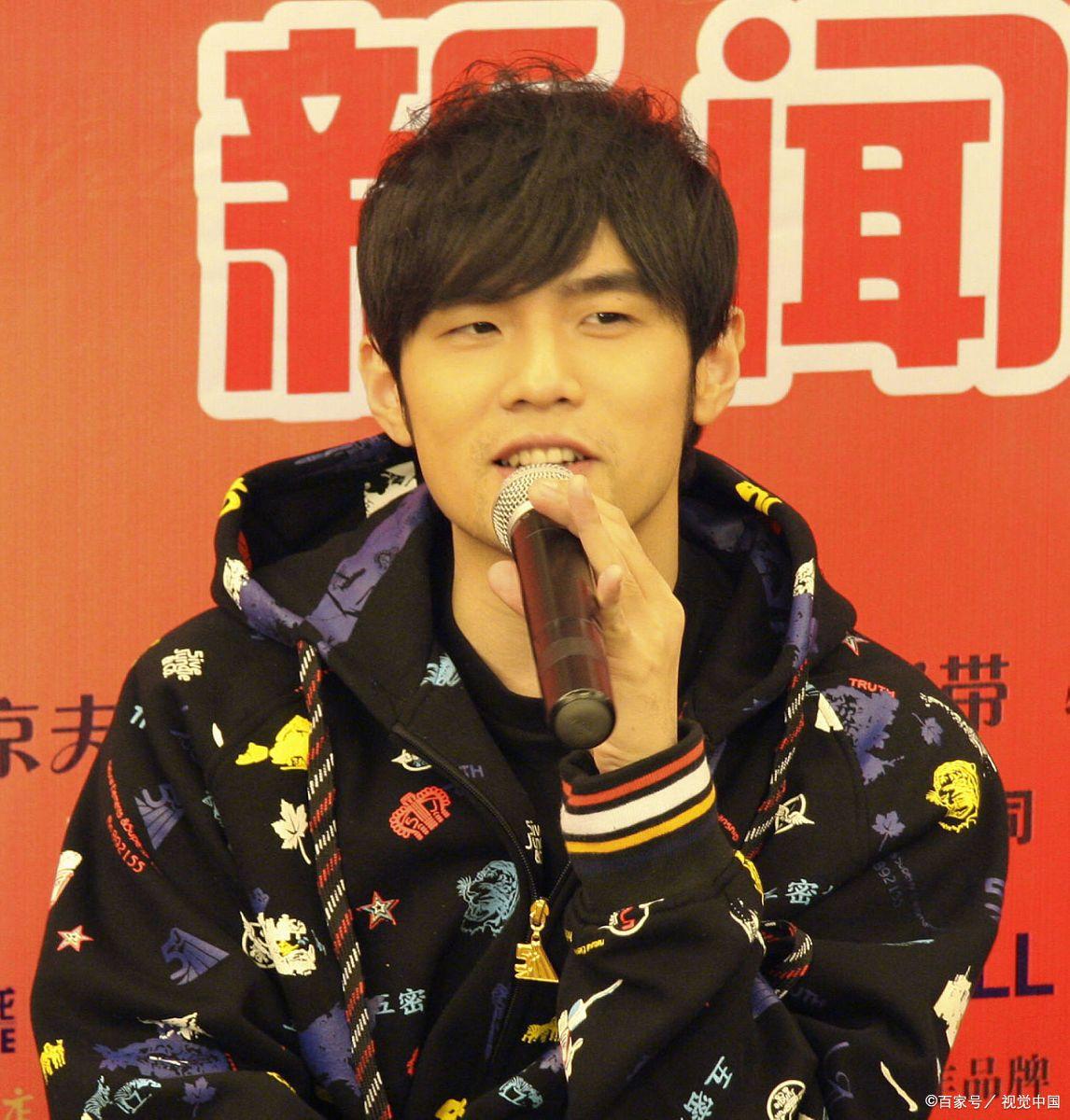 周杰伦商业版图揭秘：从音乐到电竞，21.53亿收入背后的成功秘诀