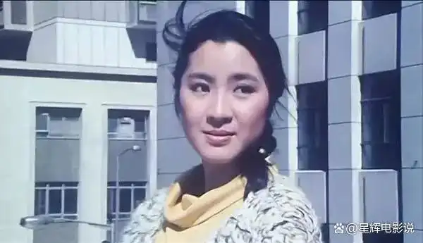 成龙当导演的电影_经典传奇成龙之路_从打星到导演：成龙的转型之路
